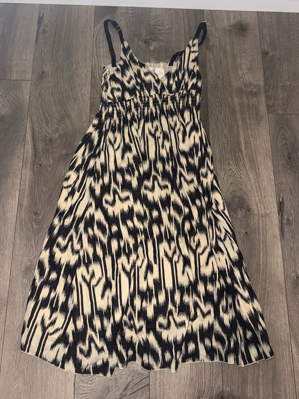 Derek Heart Black and Cream Patterned Maxi Dress